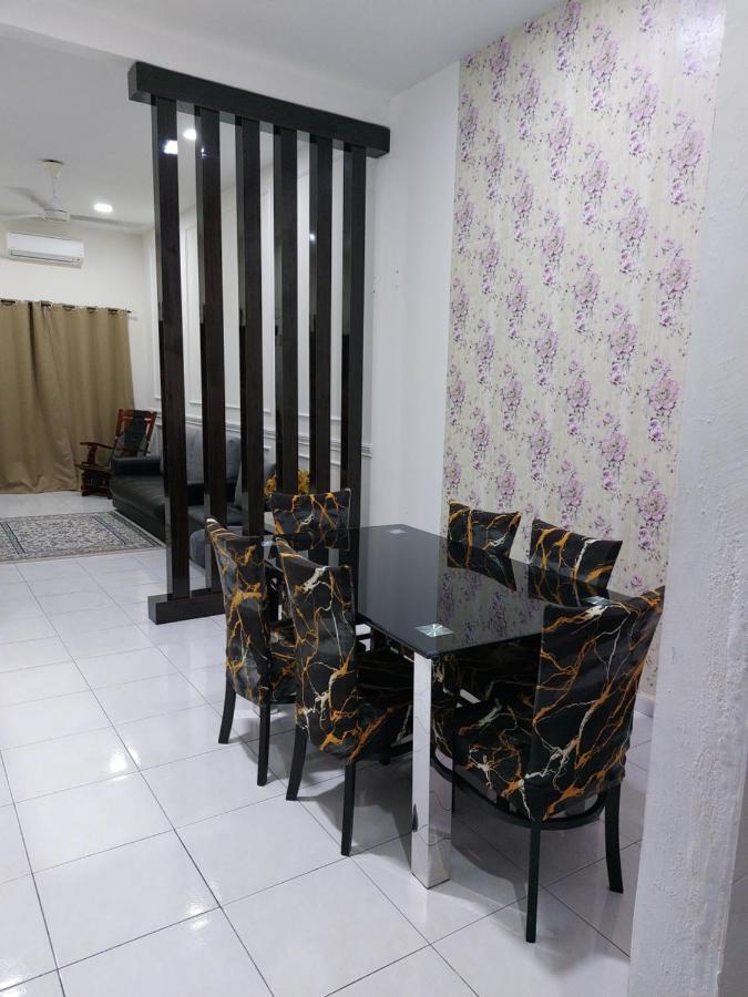 Bota Pelangi Homestay מראה חיצוני תמונה